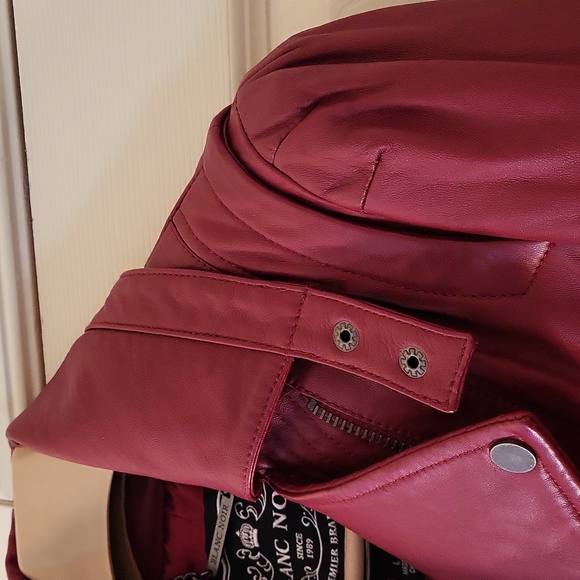 BLANC NOIR BUTTER SOFT LEATHER JACKET.  (BURGUNDY)  ZIPPERS ON ARMS AND POCKETS - Picture 8 of 16